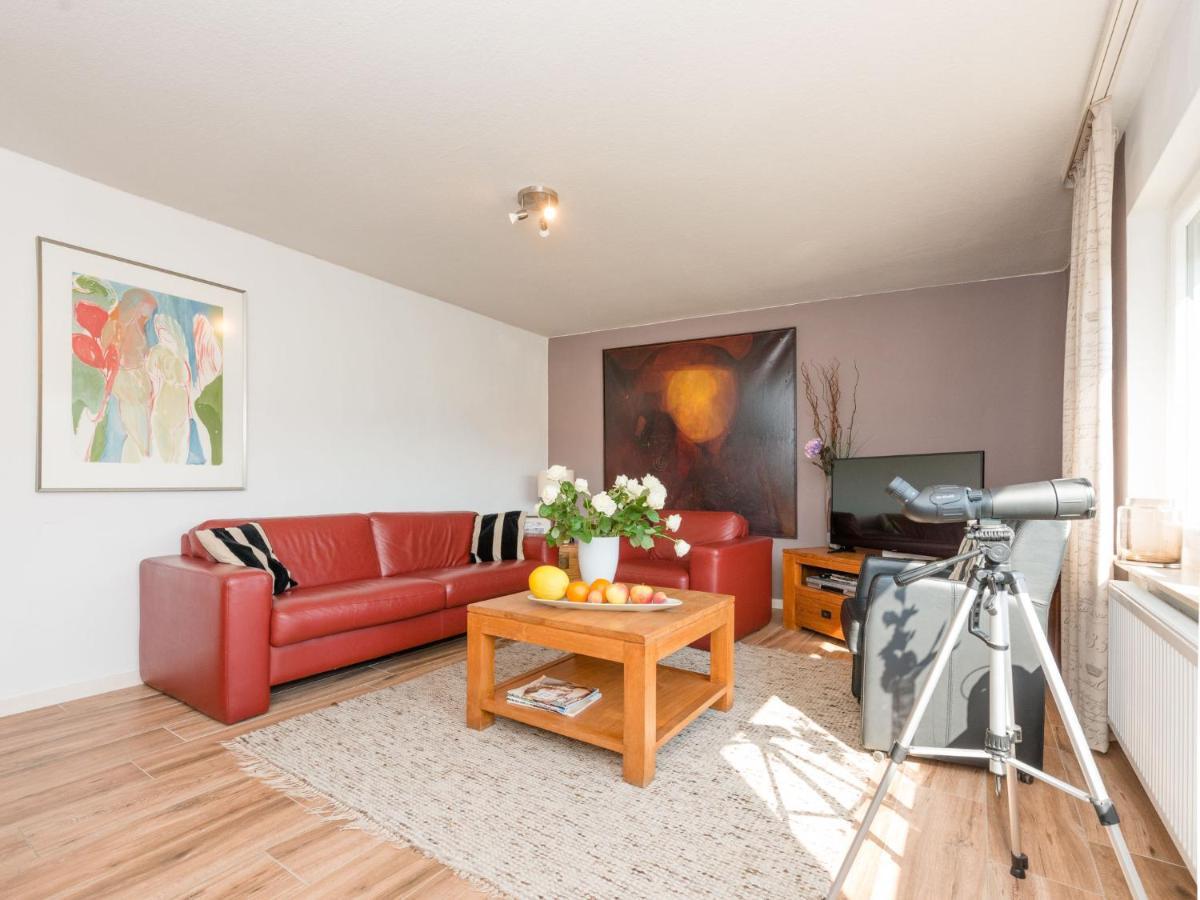 Modern Holiday Home Near River In Amelgatzen Emmerthal Room photo